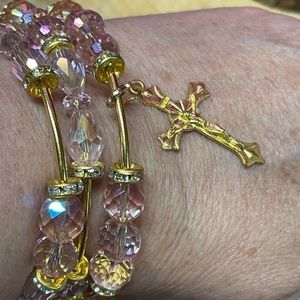 Beautiful Crystal Bracelet Gold Tone Gorgeous